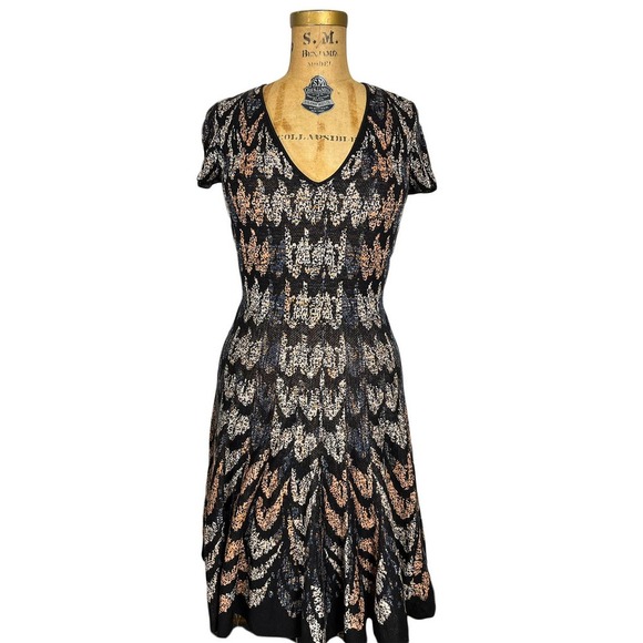 BCBGMaxAzria Dresses & Skirts - BCBGMaxAzria Midi Dress Short Sleeve Silk Blend